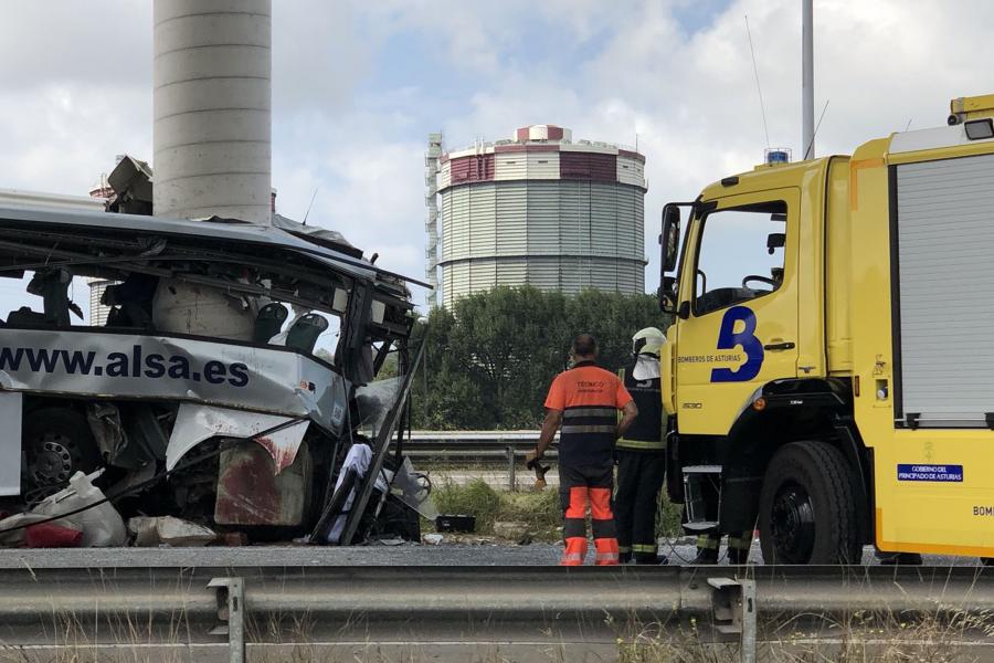 Többen meghaltak egy spanyolországi buszbalesetben