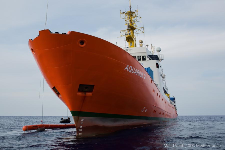 A francia miniszter szerint az Aquariusnak a hajó tulajdonosához kell fordulnia