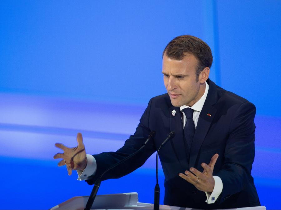 Belassult Macron elnök a kormány kigyúrásába