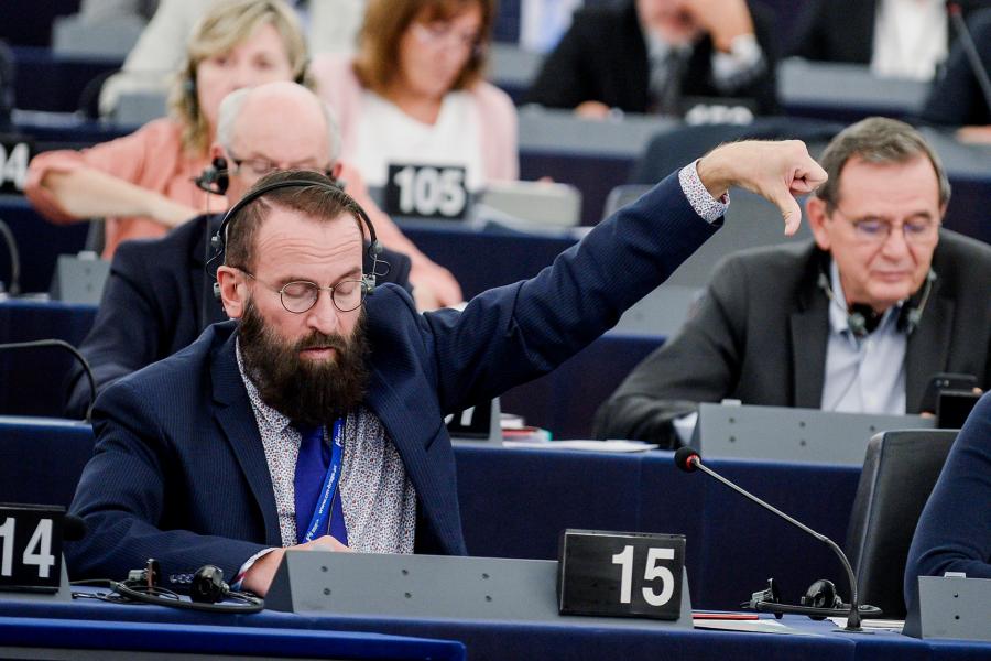 A fideszesek nem szavaztak a „sötét pénzmozgások” ellen Strasbourgban