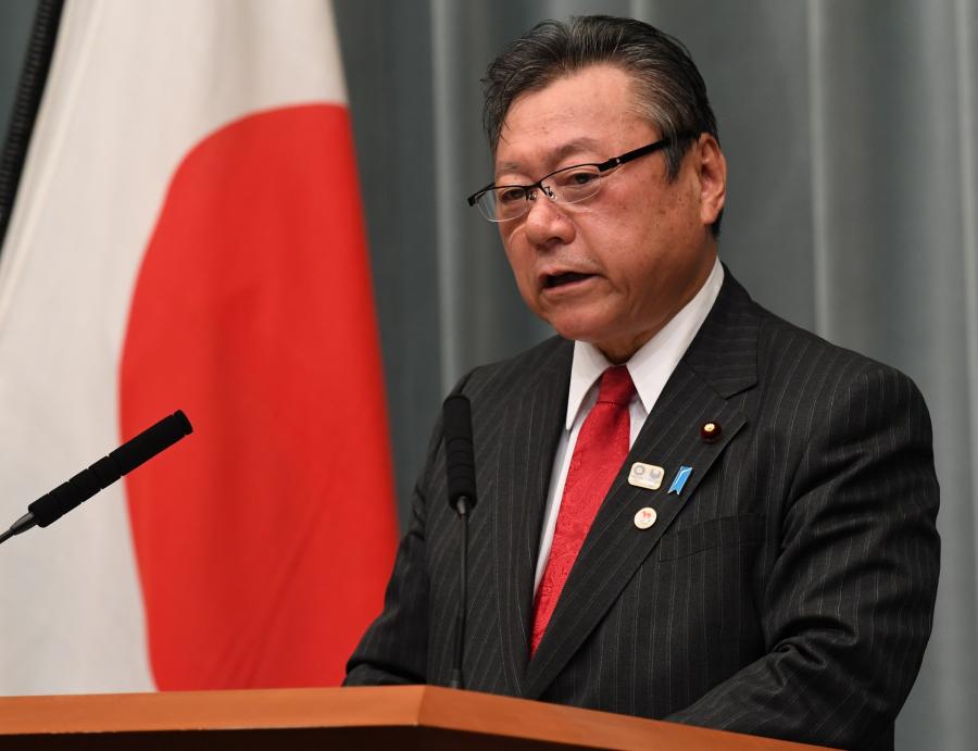 Számítógépet sem használ és a kiberbiztonsághoz sem ért japán kiberbiztonsági minisztere