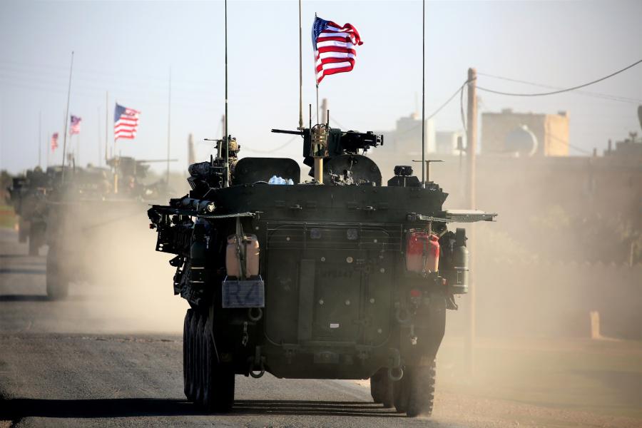 Kivonulnak az amerikai csapatok Szíriából, legfeljebb a fegyvereik maradhatnak a kurdoknál