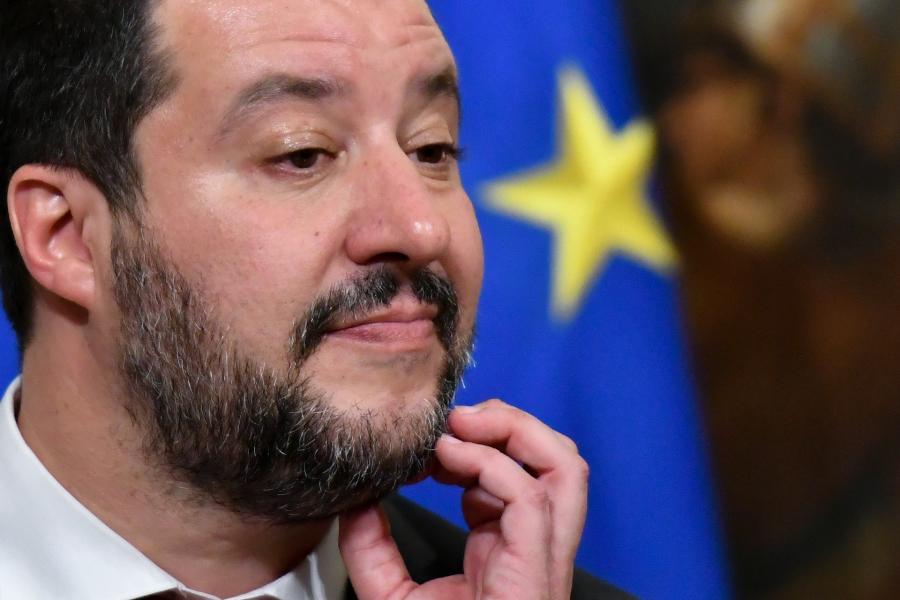 177 ember elrablásáért és fogva tartásáért felelhet Matteo Salvini