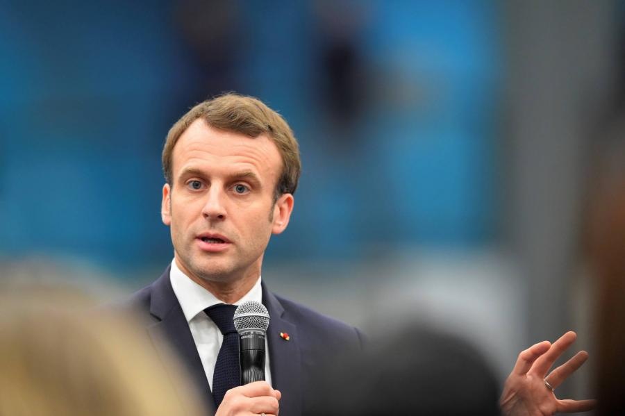 Macron: Nem lehetünk egy elpuhult Európa alvajárói