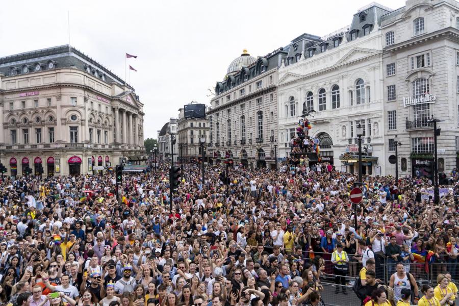 Másfél millióan vettek részt a London Pride-on