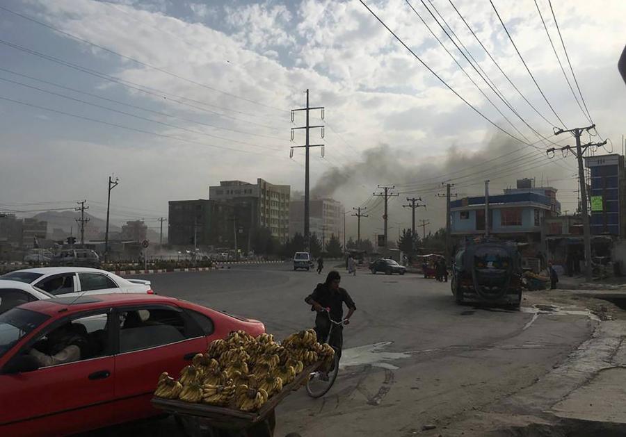 Ketten meghaltak az afgán elnökjelölt irodájánál történt robbanásokban