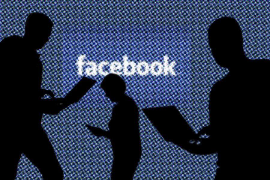 A Facebook ellen indított pert nyolc amerikai tagállam és Washington