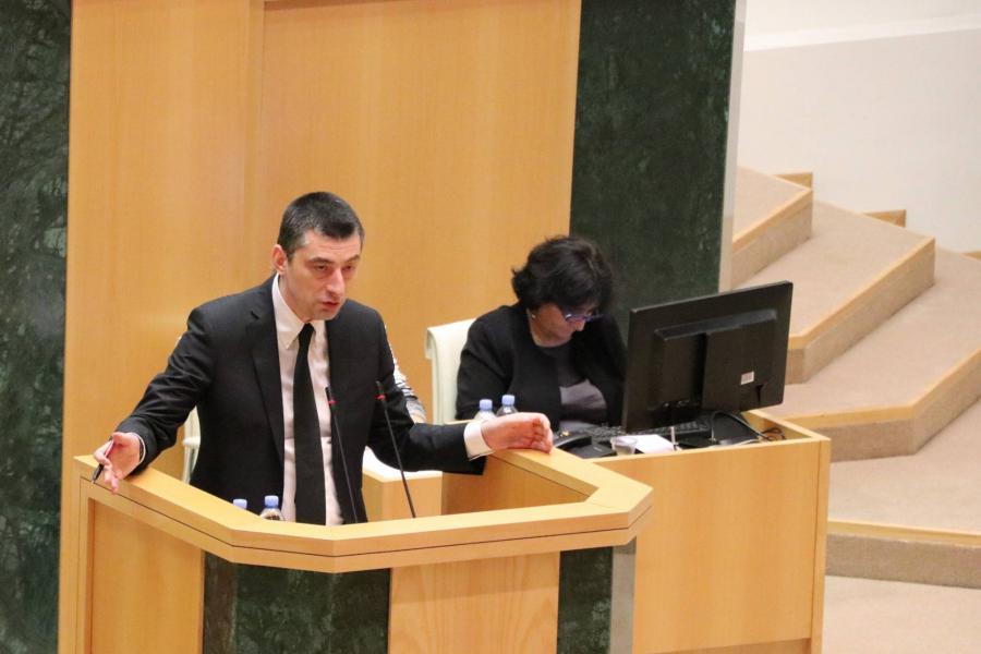 Grúzia parlamentje bizalmat szavazott a Georgij Gaharija vezette új kormánynak