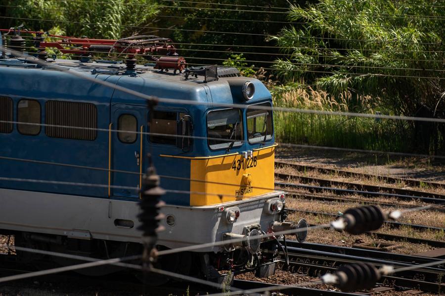 Ami csak elromolhatott, az el is romlott a Budapest- Hatvan vasúti vonalon