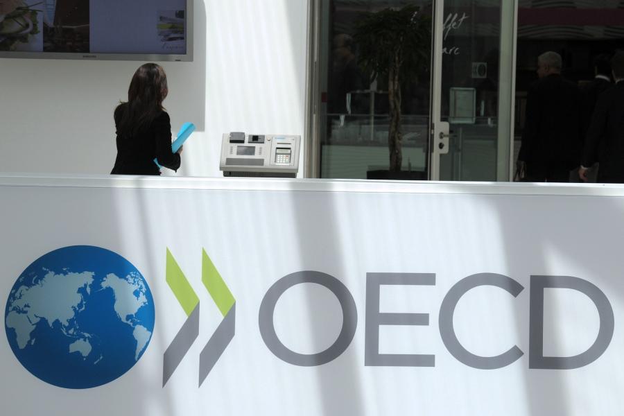 Keményen megadóztatná az óriásvállalatokat az OECD