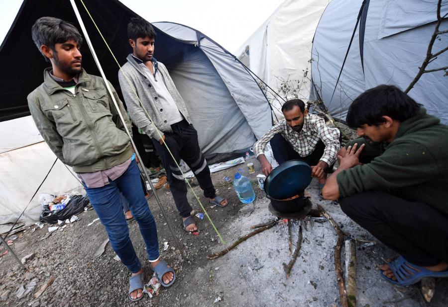 Vöröskereszt: humanitárius válság fenyeget Bosznia-Hercegovina egy menekülttáborában