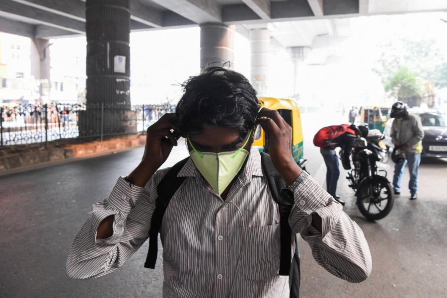5 millió védőálarcot osztottak szét Delhiben a rendkívüli légszennyezettség miatt