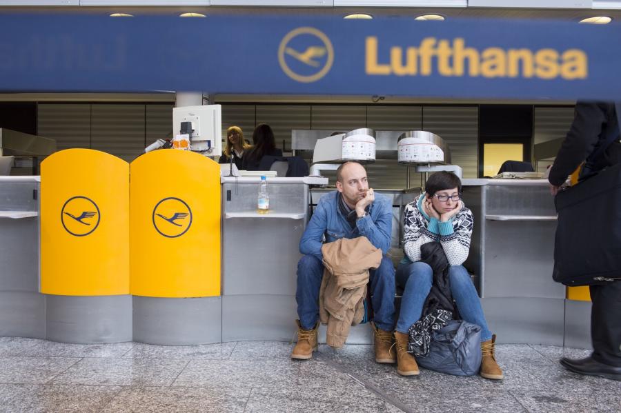 A Lufthansa 1300 járatot törölt, Budapest is érintett