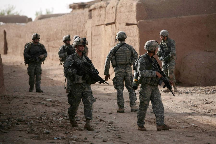 Több száz elit katonát küld Trump a Közel-Keletre