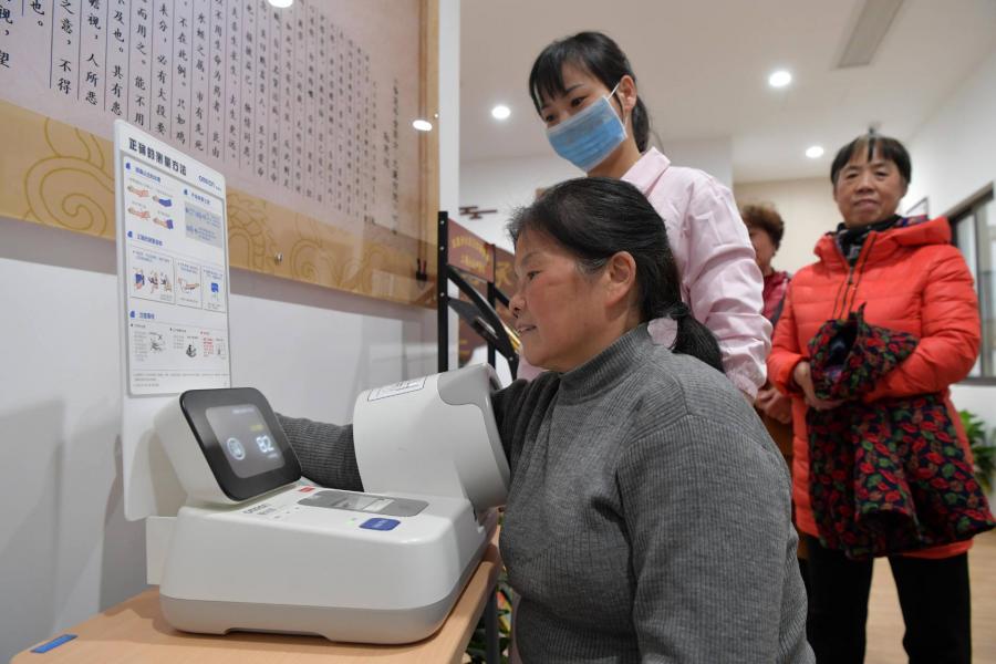 Titokzatos vírus okozta tüdőgyulladás terjed Közép-Kínában