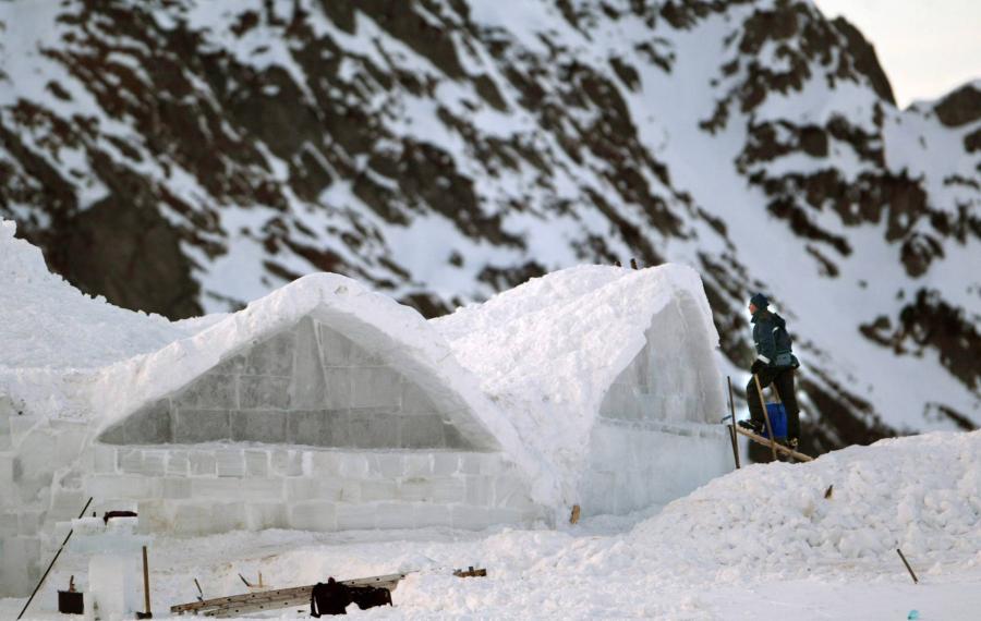 Az enyhe időjárás miatt 16 év óta először nem épül meg a jéghotel Romániában