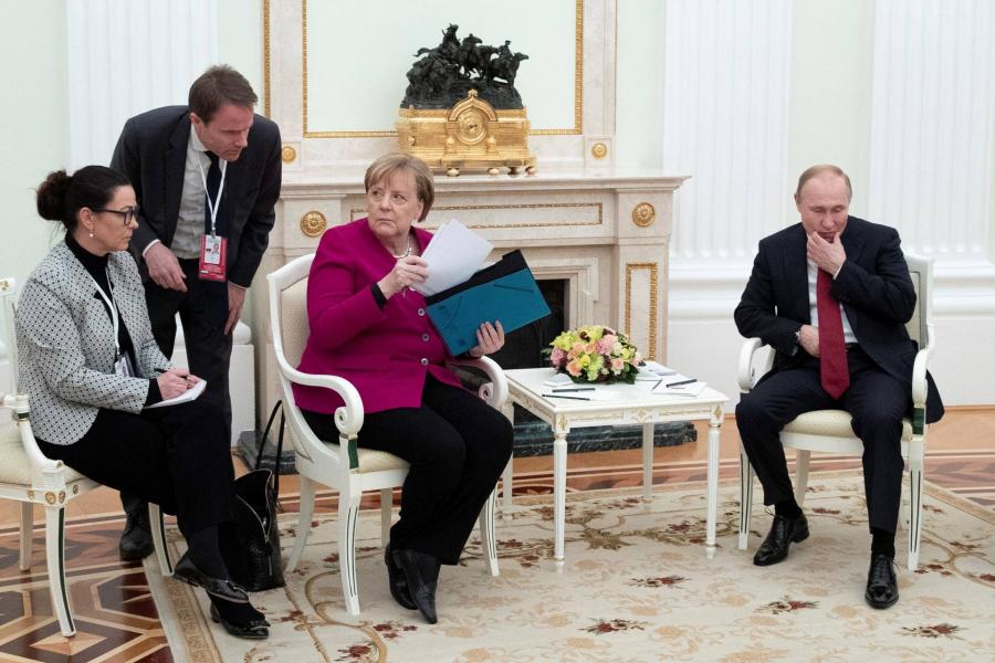 Merkel Moszkvában tárgyalt Putyinnal