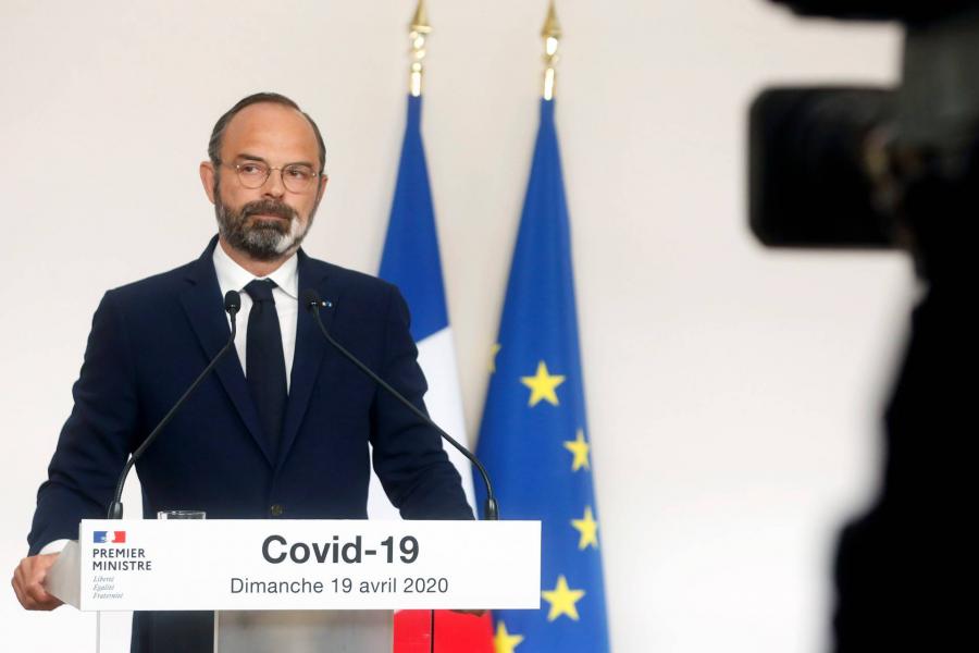 Francia miniszterelnök: az egészségügyi válság még nem ért véget