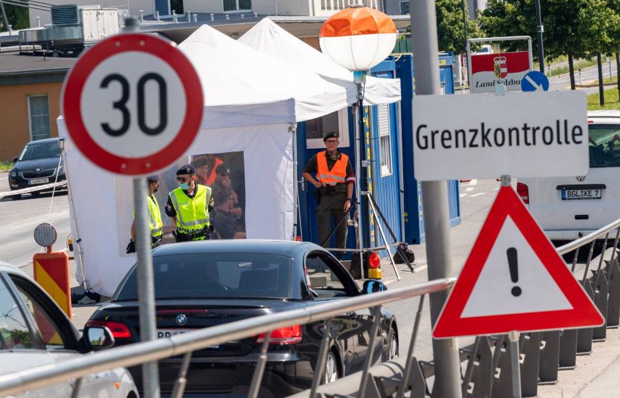Ausztria minden határszakaszon megszünteti az ellenőrzést – egy kivétellel
