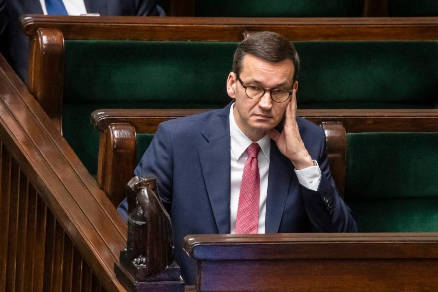 A lengyel kormányfő bizalmi szavazást kezdeményezett kormánya ellen