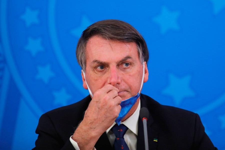 Kötelezte a bíróság Bolsonarót a járványügyi adatok közlésére