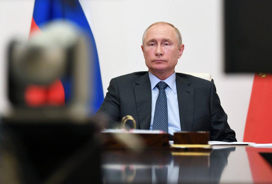 Putyin nem zárja ki annak lehetőségét, hogy újra jelöltesse magát elnöknek