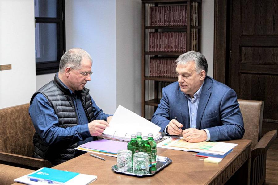 Kósa Lajos elárulta, miért nem vesz neki kenyeret Orbán Viktor, és érdekes számokat villantott
