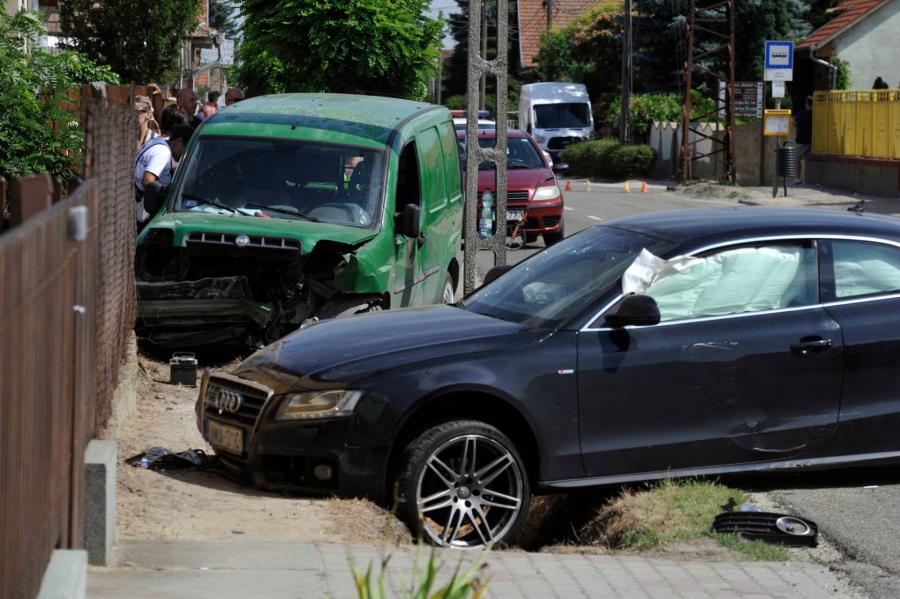 Két autó karambolozott Inárcson, meghalt egy férfi