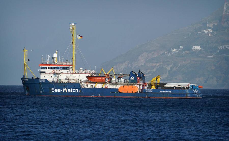 Lefoglalták a Sea-Watch hajóját az olasz hatóságok