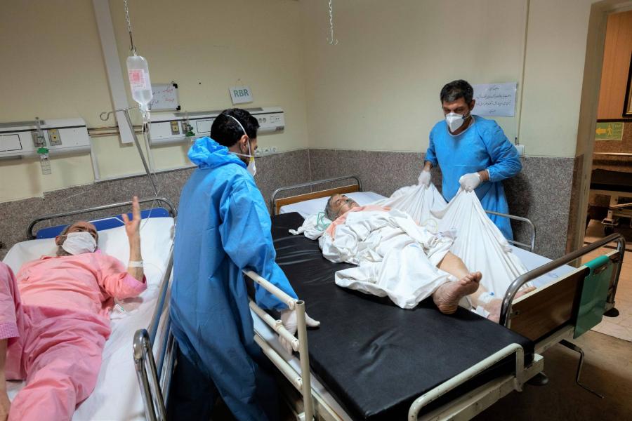 Akár 27 ezer koronavírusos áldozatot is eltitkolhatott az iráni kormány