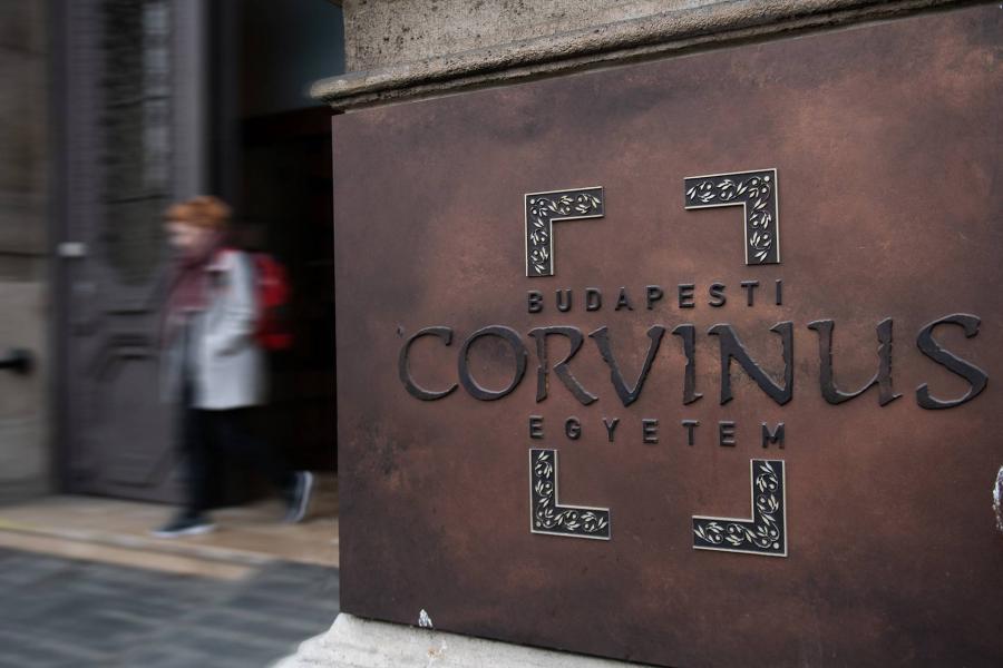 Koronavírus-fertőzés miatt elmarad a Corvinus mesterszakos gólyatábora