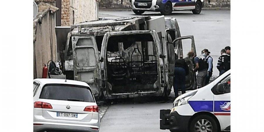 Fegyveresek 9 millió eurót raboltak el egy pénzszállító autóból Lyonban