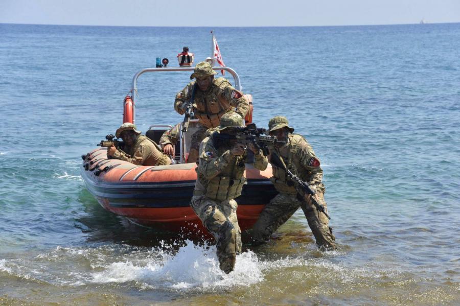 Élezik a feszültséget: hadgyakorlatot tart Törökország Észak-Ciprus partjainál