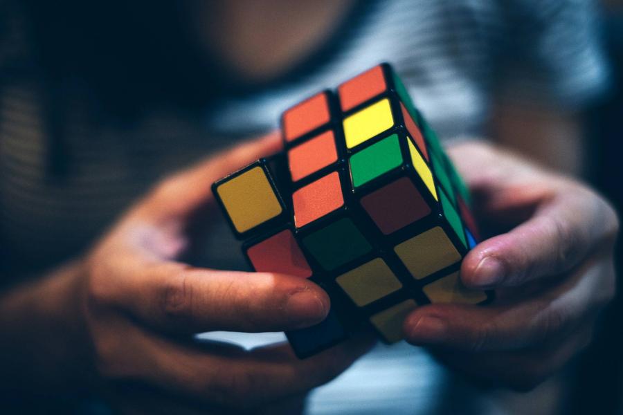 15 milliárd forintért elkelt a Rubik-kocka