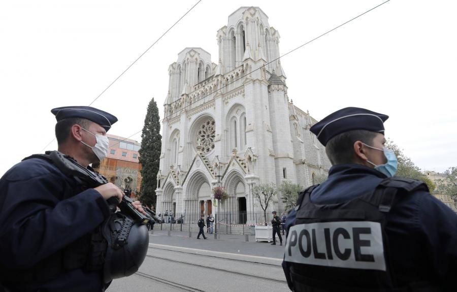 A legmagasabbra emelték a terrorkészültségi szintet Franciaországban