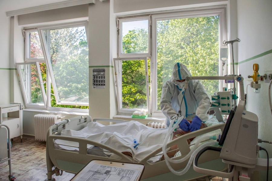 2500-nál is több koronavírusos beteget láttak el a győri kórházban