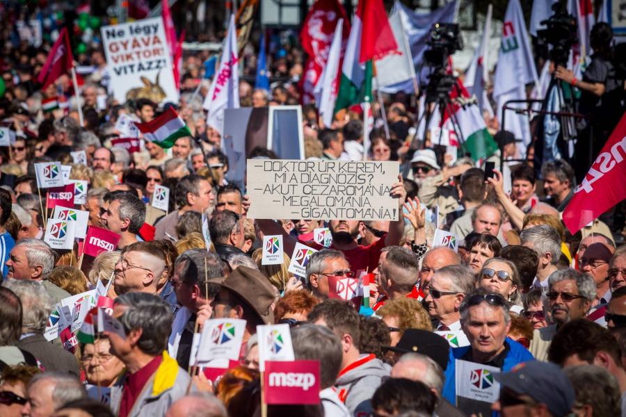 Maga mögé utasíthatja az ellenzék a Fideszt – de csak akkor, ha nincsenek „külön utas játszmák”