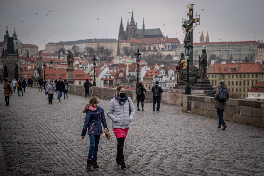 Január 22-ig meghosszabbítják a szükségállapotot Csehországban