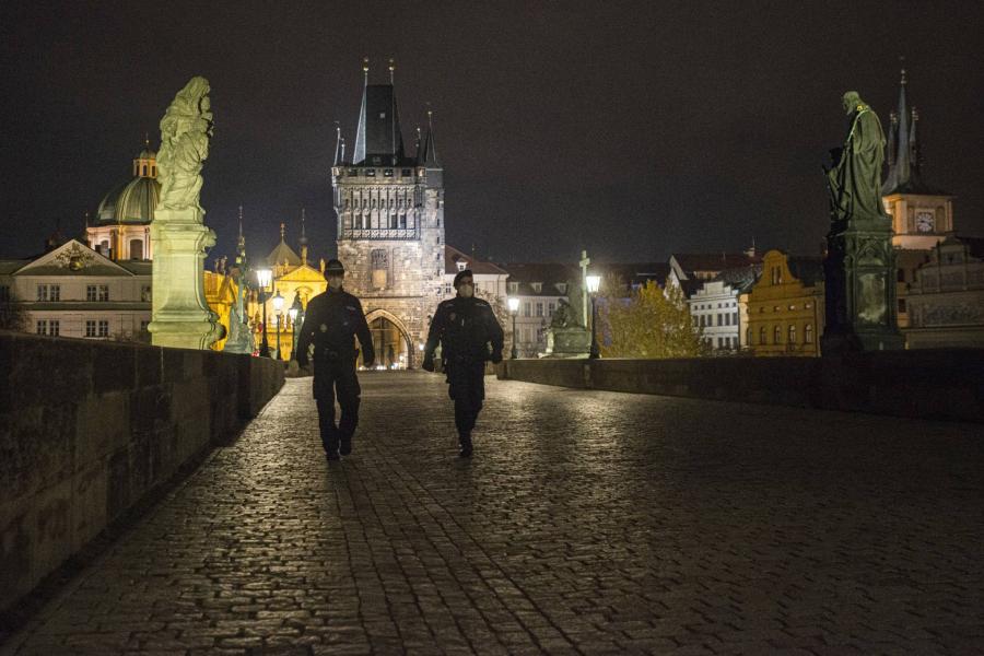 Bejelentették: gyakorlatilag bezárkóznak a csehek az ünnepekre