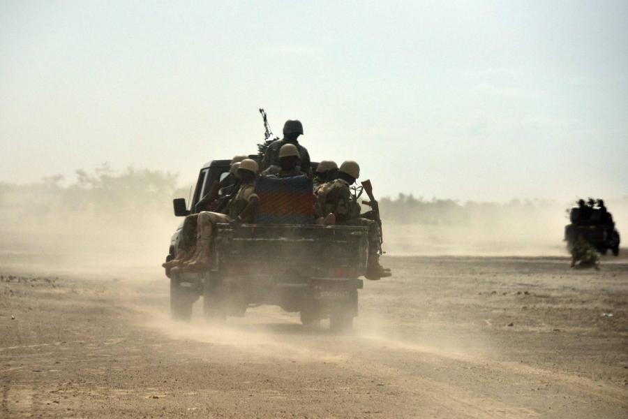 Hetven embert öltek meg fegyveresek Nigerben