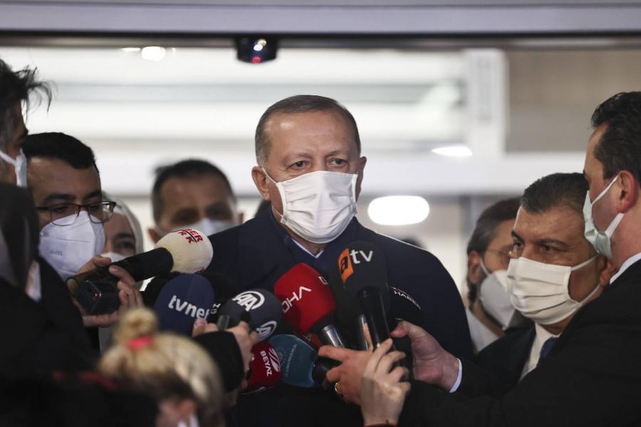 Erdogant beoltották a kínai vakcinával