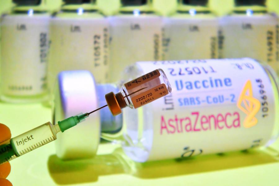Elégedetlenek Brüsszelben az AstraZeneca magyarázatával arról, miért késik a vakcina