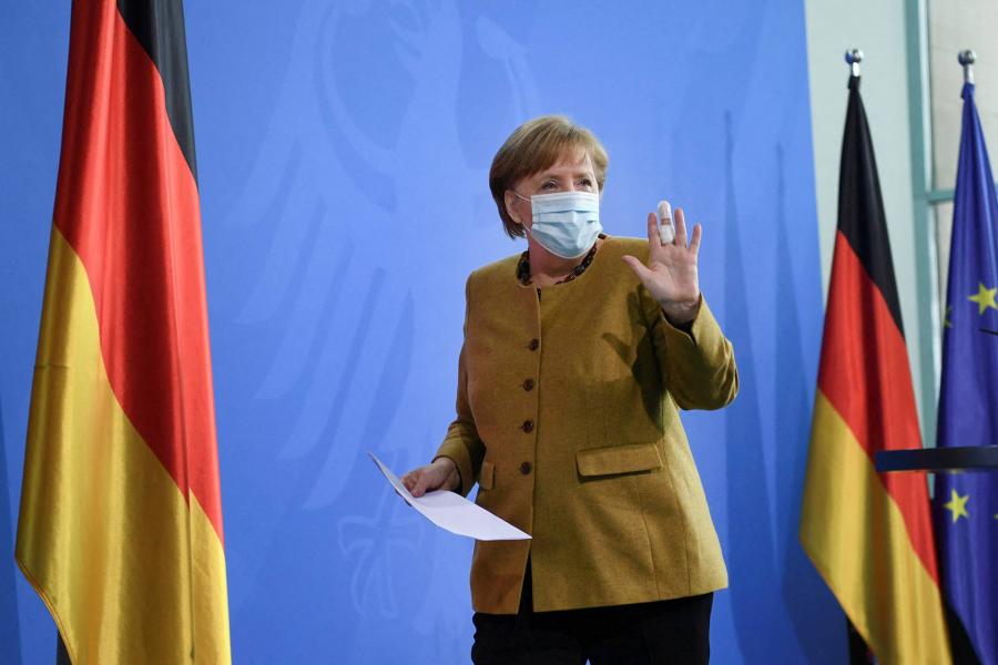 Angela Merkel megkapta az első oltást