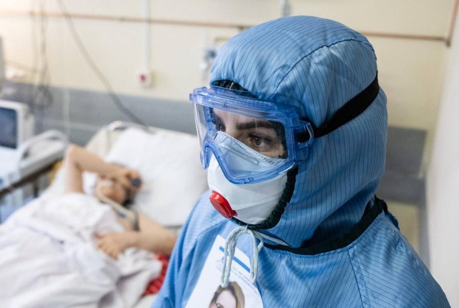Oroszországban újra 11 ezer fölé emelkedett a koronavírus-fertőzöttek száma