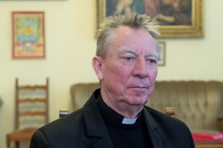 A volt váci püspök szerint az LMBTQ-kérdés arra világít rá, hogy a kereszténységnek reflektálnia kell a változó világra