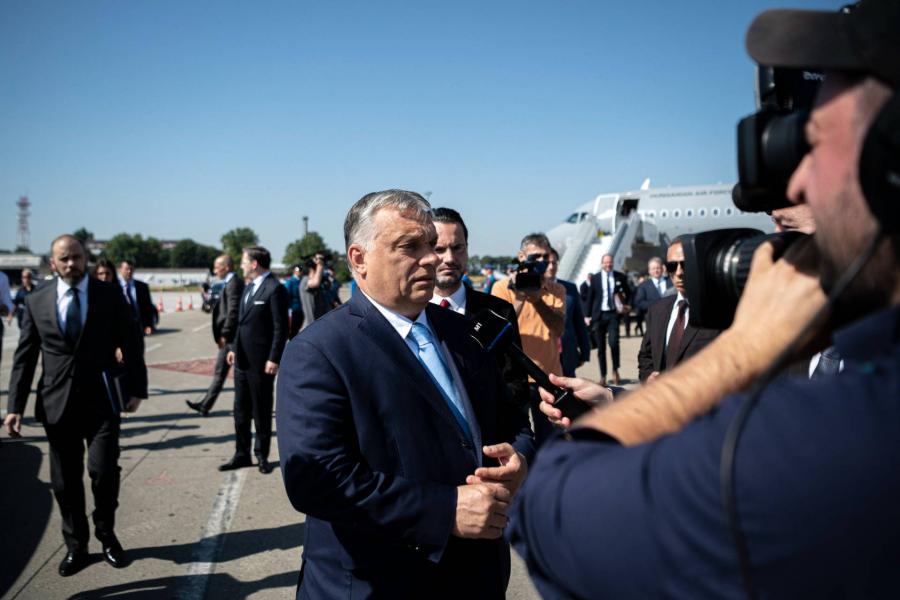 Orbán szerint Brüsszel azt akarja, hogy beengedjük az LMBTQ-aktivistákat az iskolákba és az óvodákba