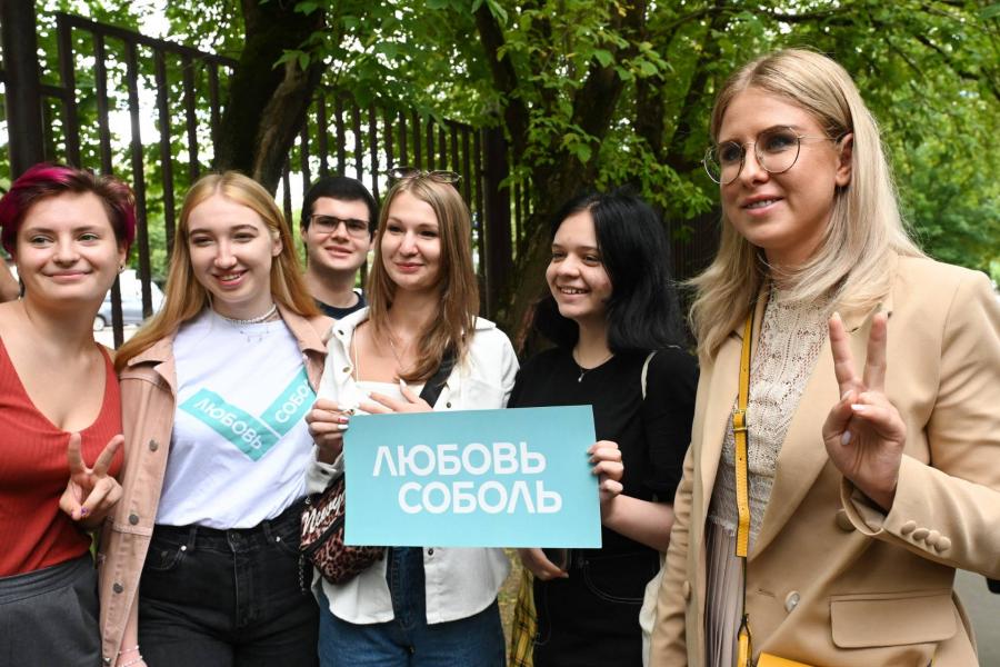 Lakhelyelhagyási tilalma ellenére Isztambulba ment az orosz ellenzéki ügyvédnő