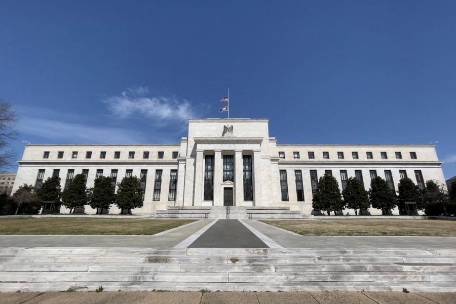 Nem változtatott az irányadó kamaton a Fed