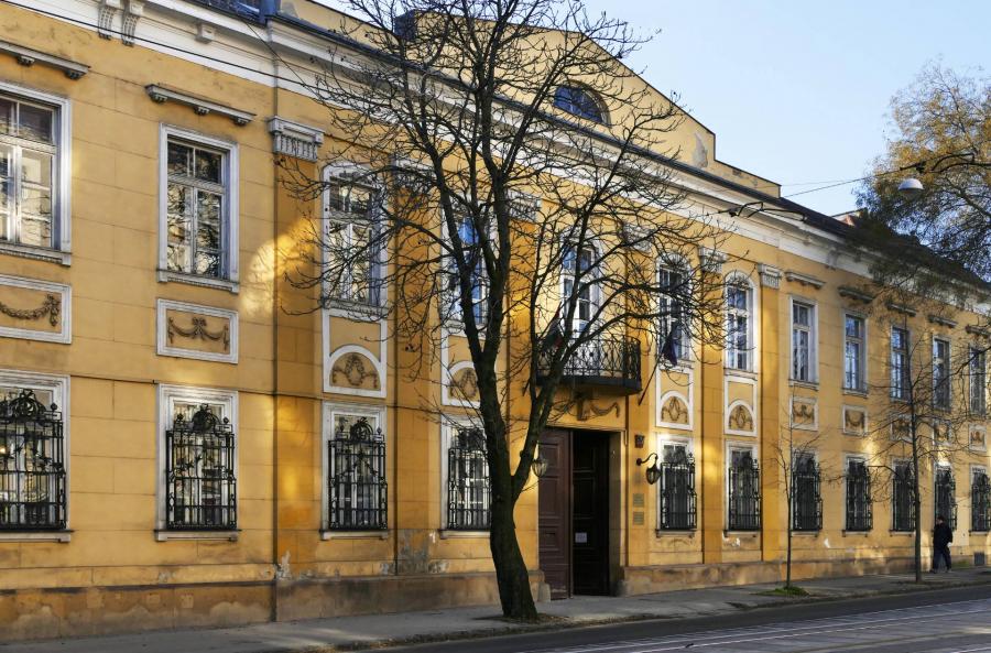 Történelmi bűnt emleget a Magyar Színházi Társaság az SZFE alapítványának ingatlanakciói miatt