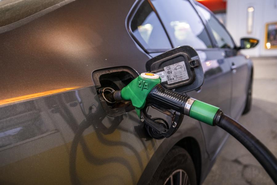 Ismét drasztikusan emelik az üzemanyag árát szerdától